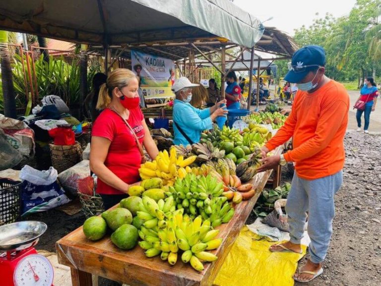 KADIWA NI ANI AT KITA ( NONECO MCO'S MARKET DAY)